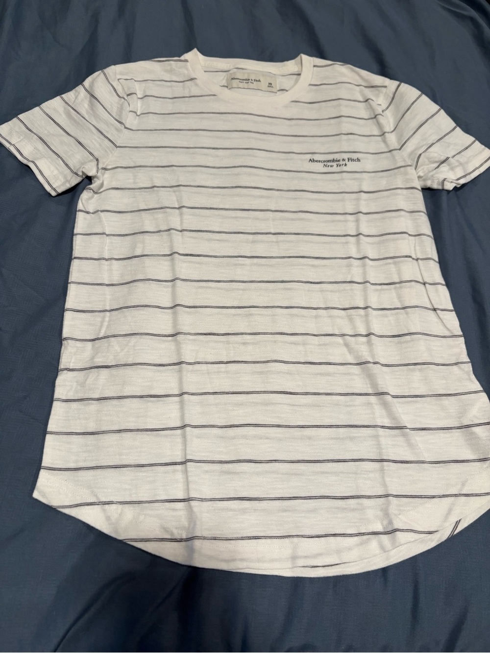 Abercrombie & Fitch White T-Shirt with Thin Navy Stripes